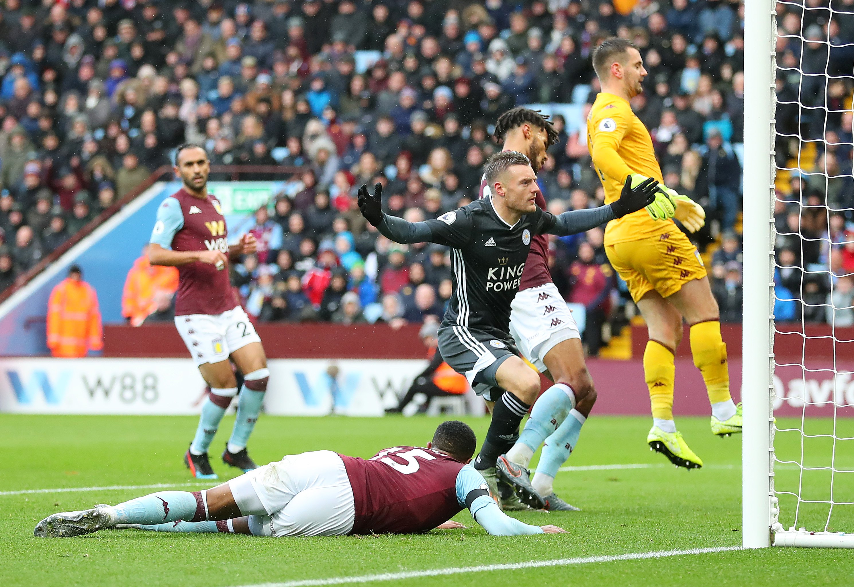 詹姆斯和库 詹姆斯和库